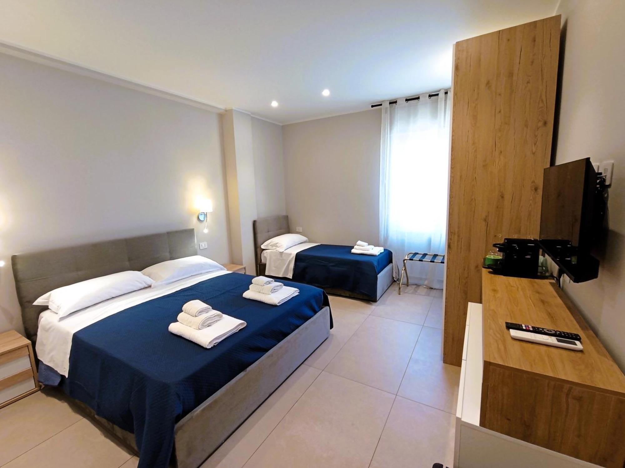 Mile Rooms Бари Экстерьер фото